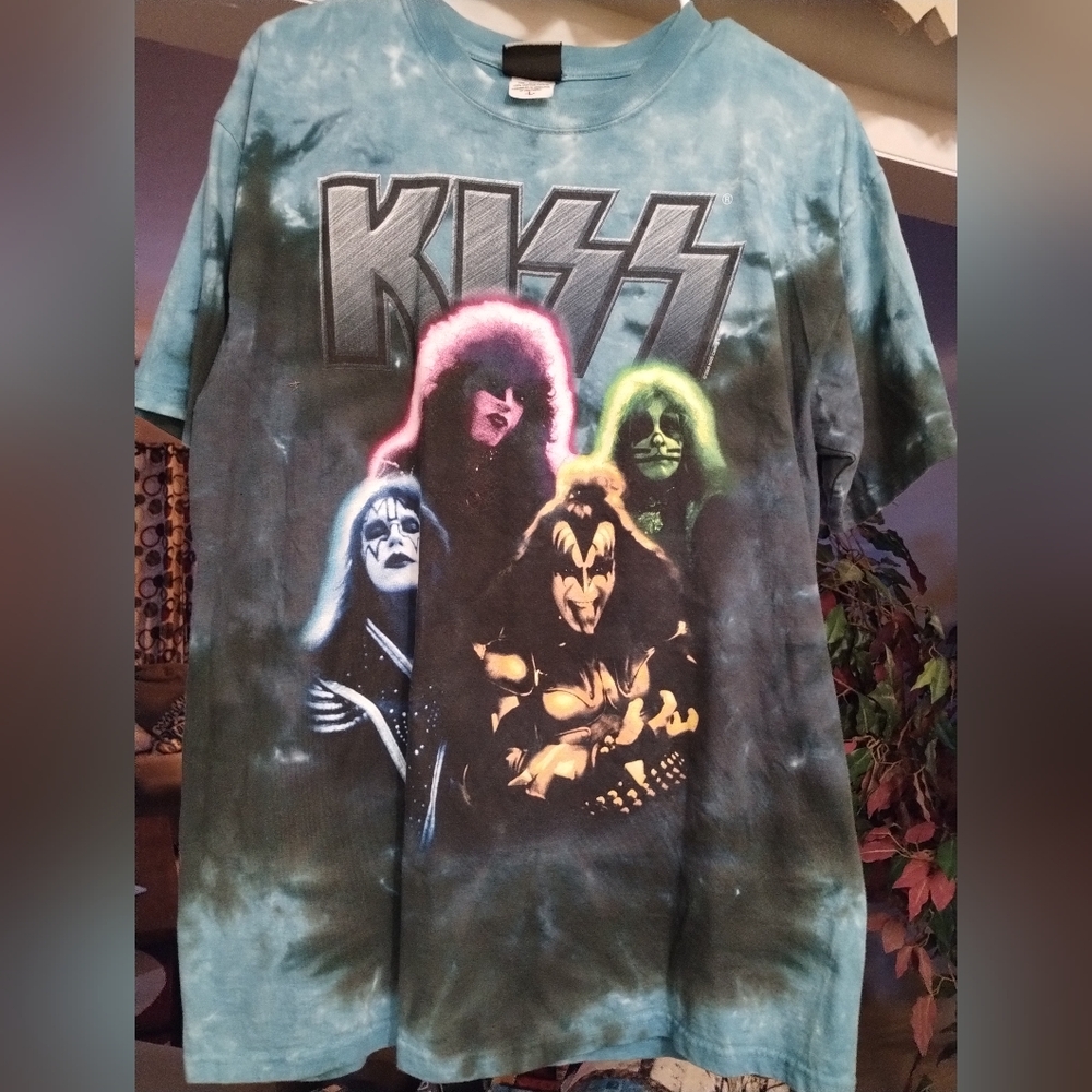 KISS Band Graphic T-Shirt